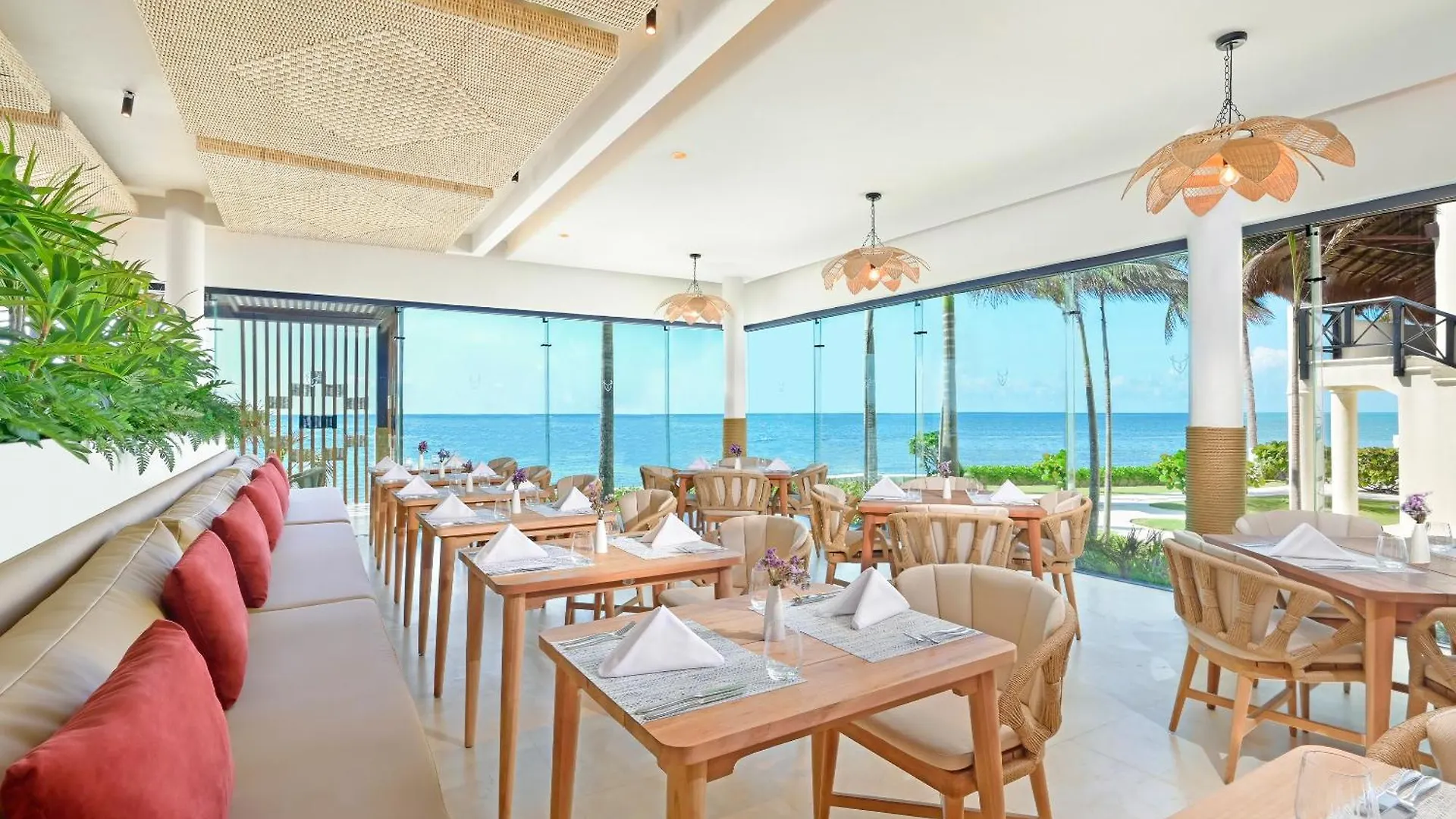 Desire Riviera Maya Resort Puerto Morelos México